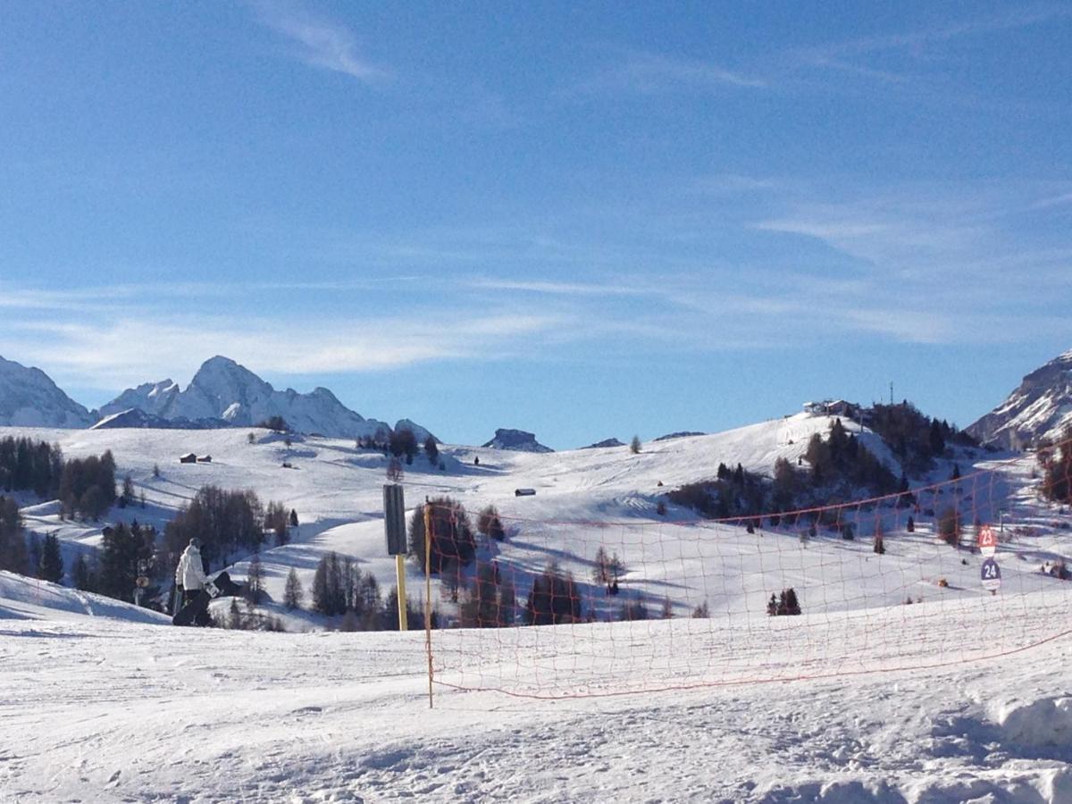 Appartamento A San Cassiano Nel Cuore Dell'Alta Val Badia In Confortevole Residence A Pochi Passi Dalla Bidonvia Sorega Eksteriør bilde